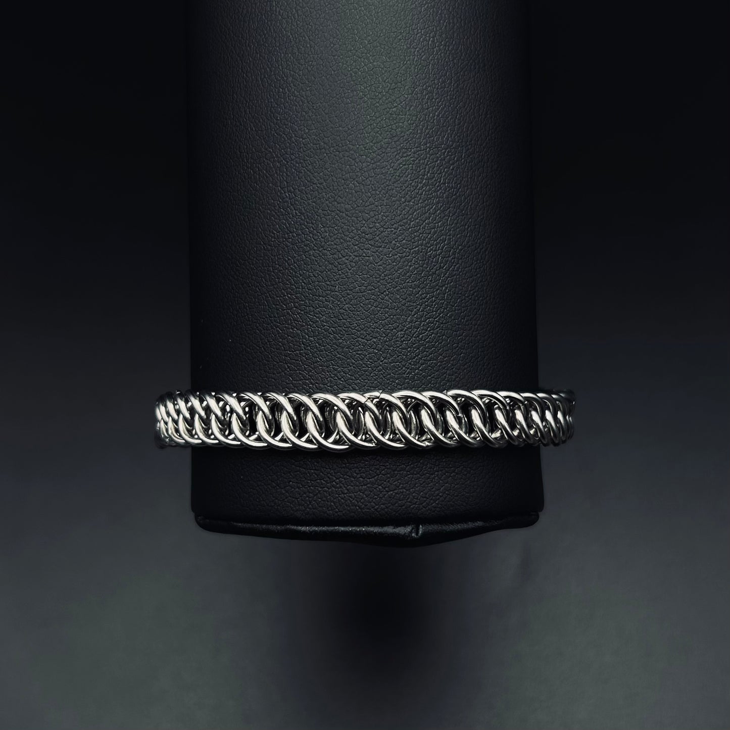 Steed (Cuffs)