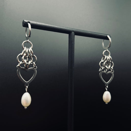 LUST [EARRINGS]