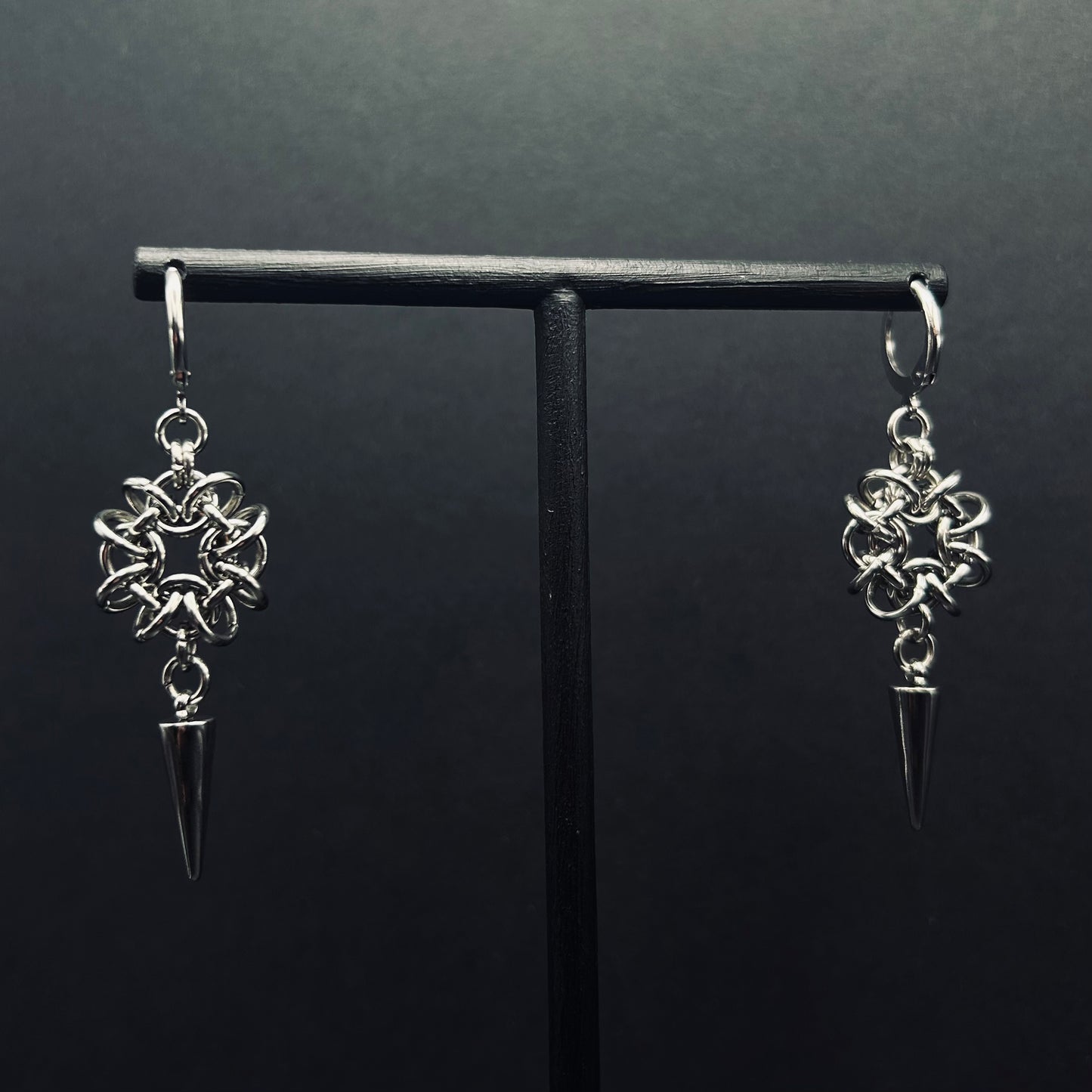 LUST [EARRINGS]