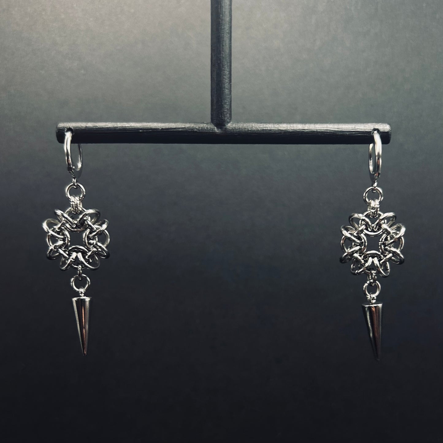 LUST [EARRINGS]